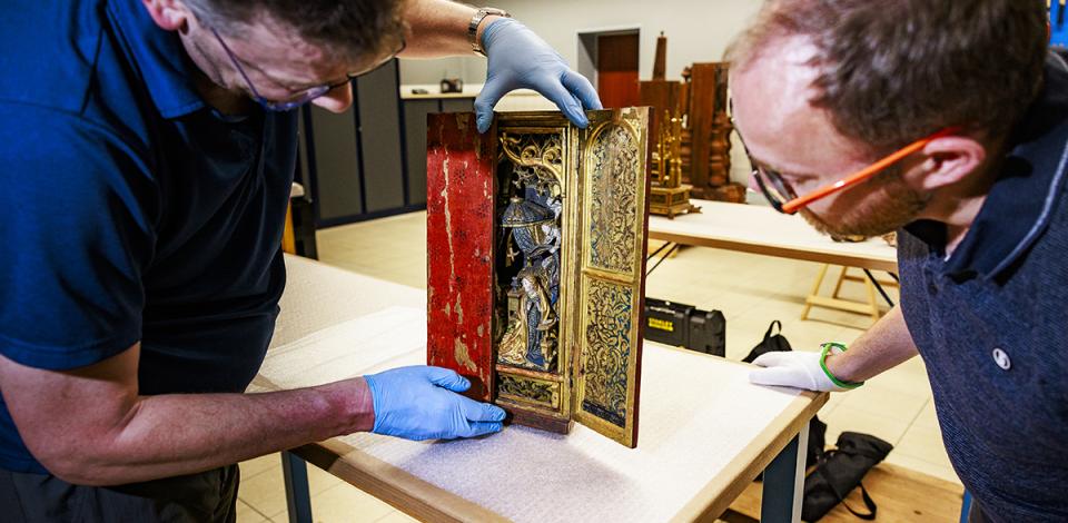 Restauratie Retabel met de Annunciatie