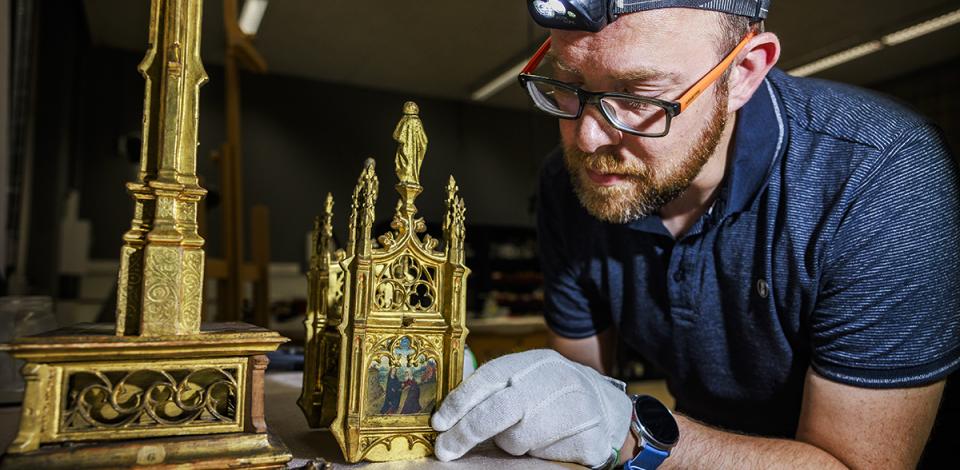 Restauratie Kerstwiegje